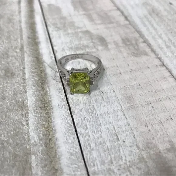 Appletini  ring - Picture 5 of 5